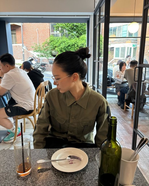 스켓 스퀘어 무테 안경 
