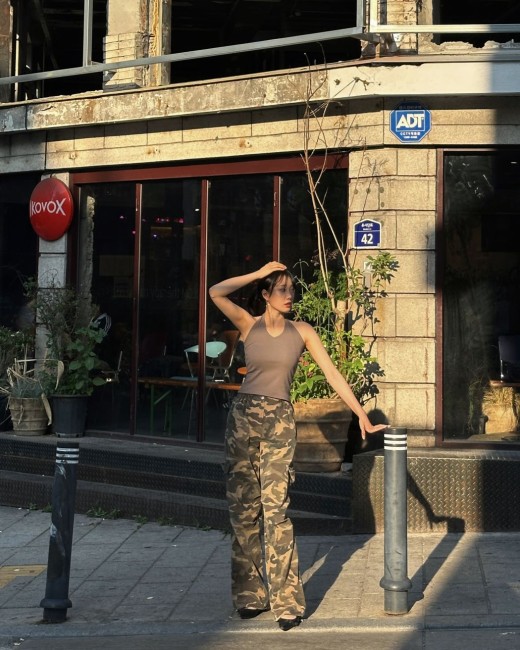 스키드 홀터 나시 