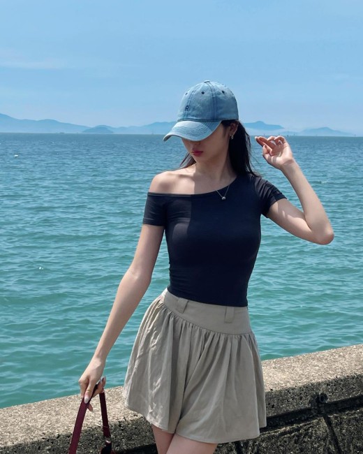 호멧 홀터넥 레이어드 티셔츠 